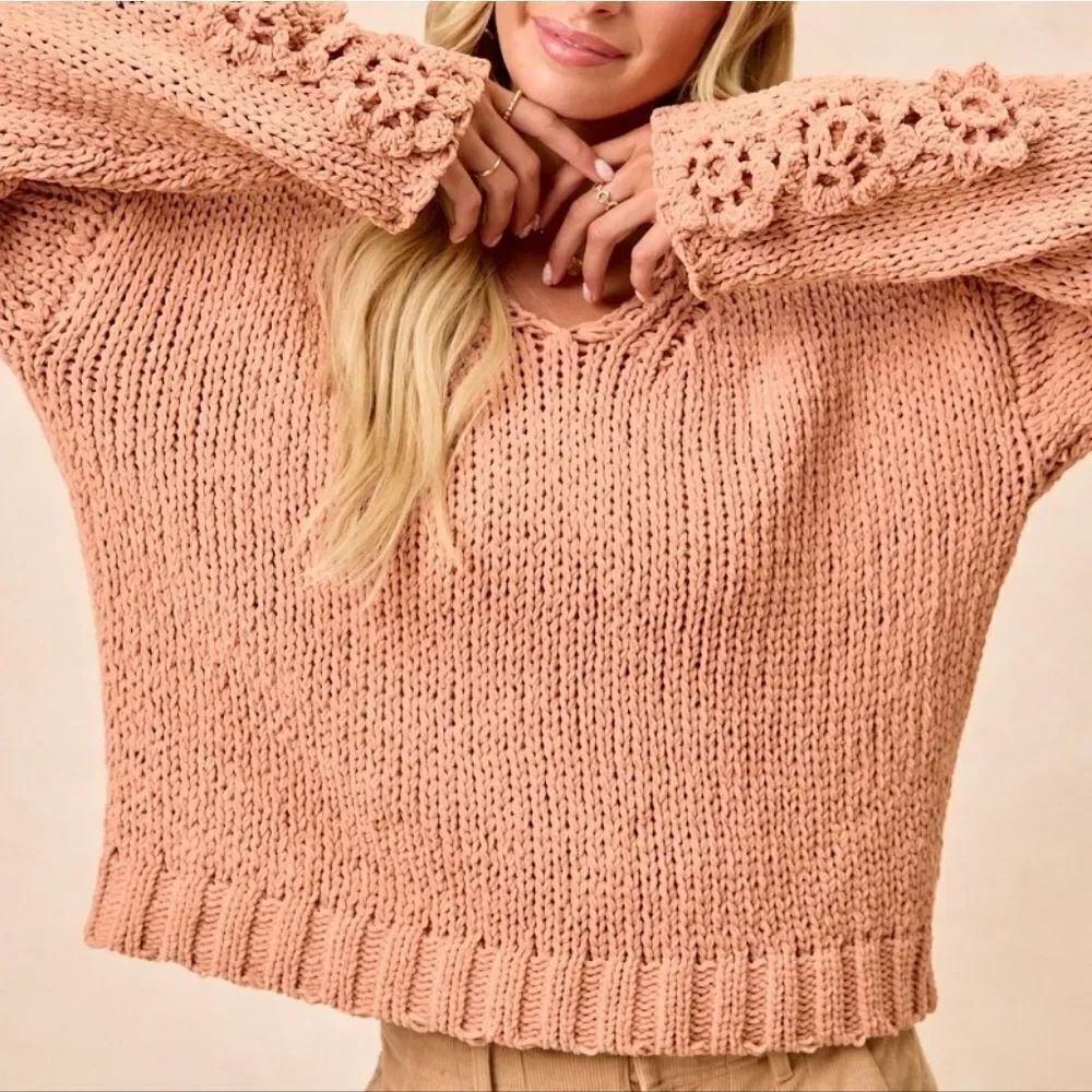 BiBi Chunky Knit Sweater | Cozy Polyester Knit Top 3D Floral Sleeve Details sz L - Picture 10 of 10